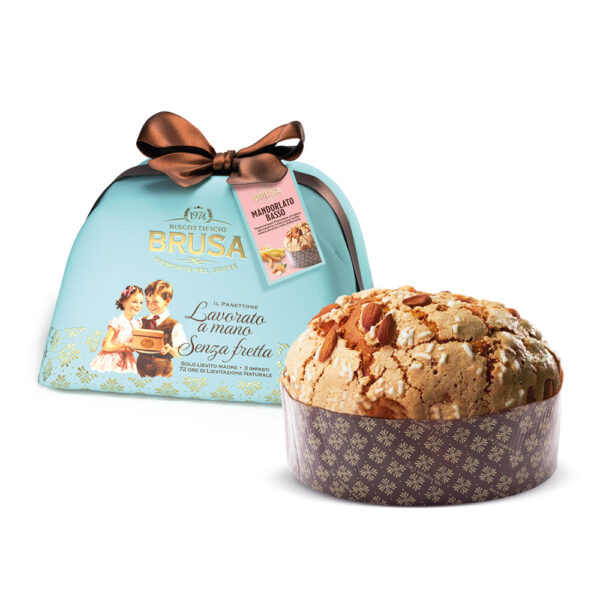 Panettone milanese mandorlato basso con glassa